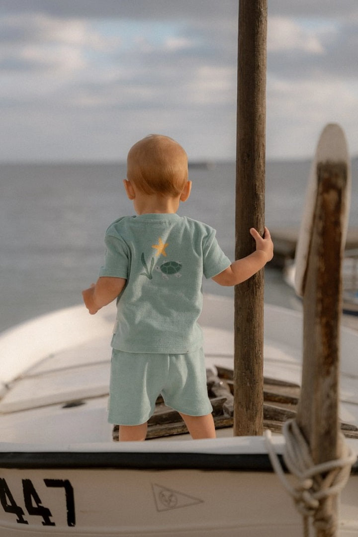 T-shirt et short Coquillages et Rayures Surf Bleu | Little Dutch