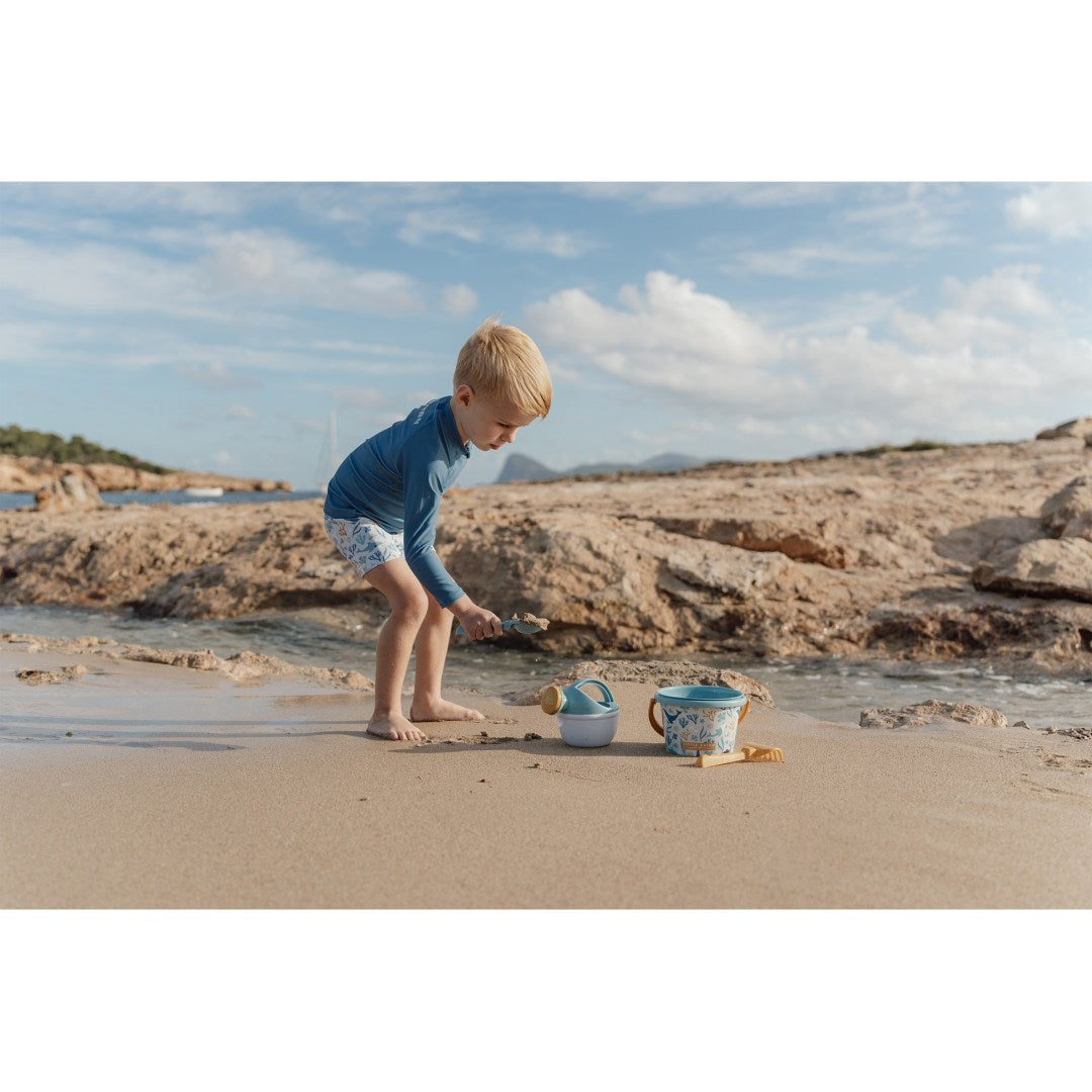 Strandset mit Eimer, Gießkanne, Harke und Schaufel für Kinder