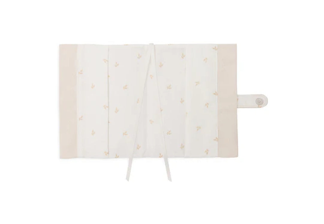 Child health record booklet cover & maternity record booklet cover Twill Sand | Jollein