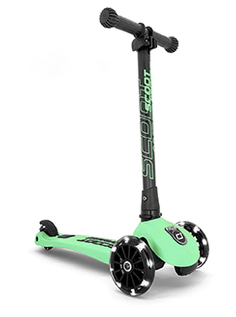 Scooter Highwaykick 3 LED, Kiwi | Scoot and ride