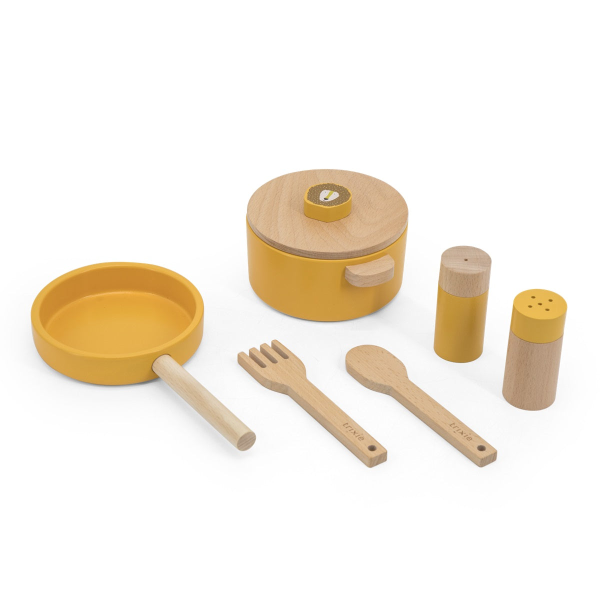 Wooden Kitchen Set Mr. Lion from 2 years