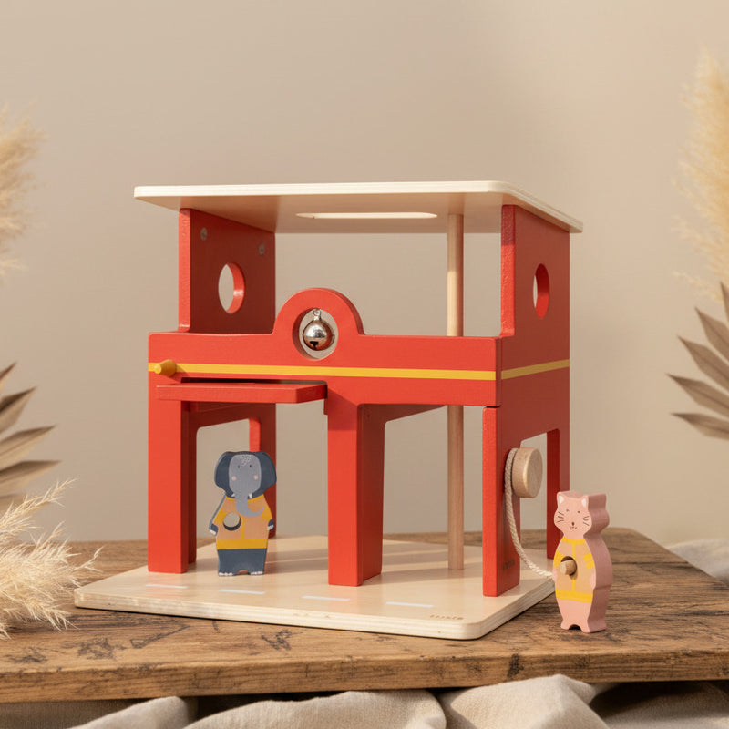 Wooden fire station with animals | Trixie
