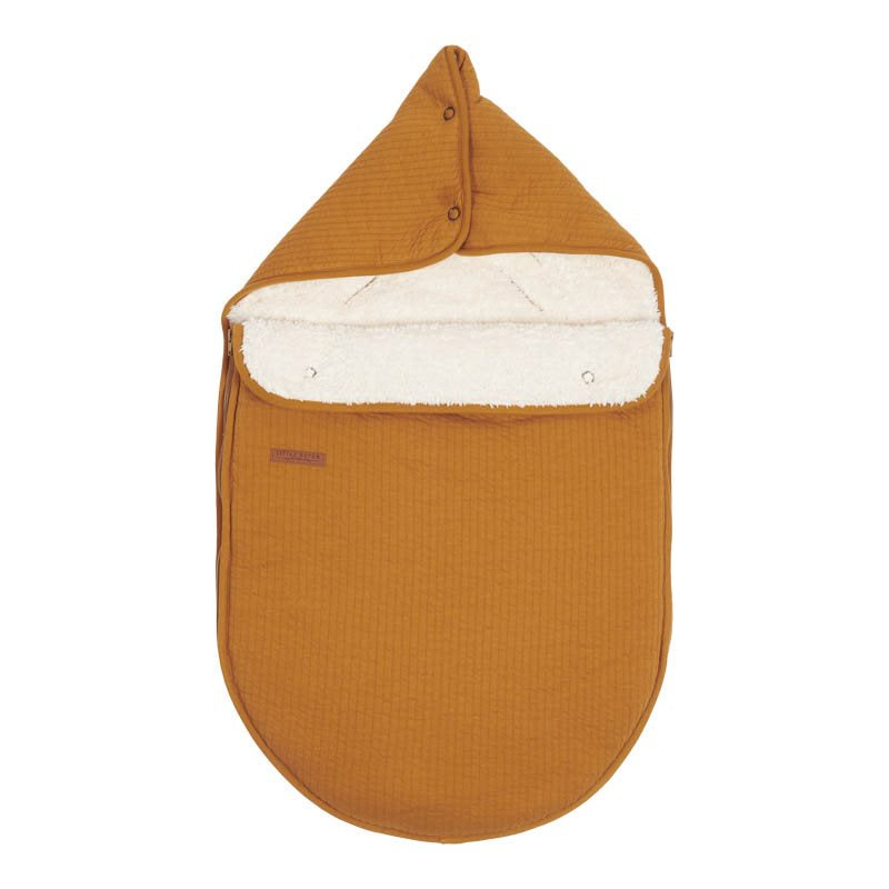 Babyschalen-Fußsack Pure Ocker Spice in Ocker für Maxi-Cosi und viele Babyschalen der Gruppe 0+ mit kuscheligem Teddyfutter in Schaffell-Optik. Warmer Winterfußsack für Babys aus hochwertigem Baumwollmix von Schmatzepuffer.