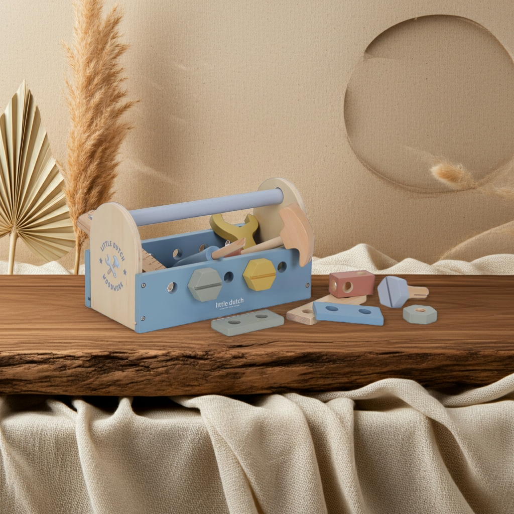 Wooden Tool Box for Children | Schmatzepuffer