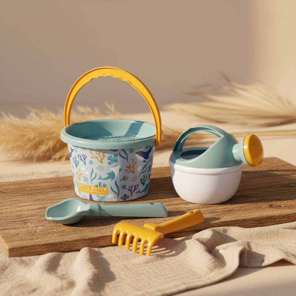 Strandset mit Eimer, Gießkanne, Harke und Schaufel für Kinder