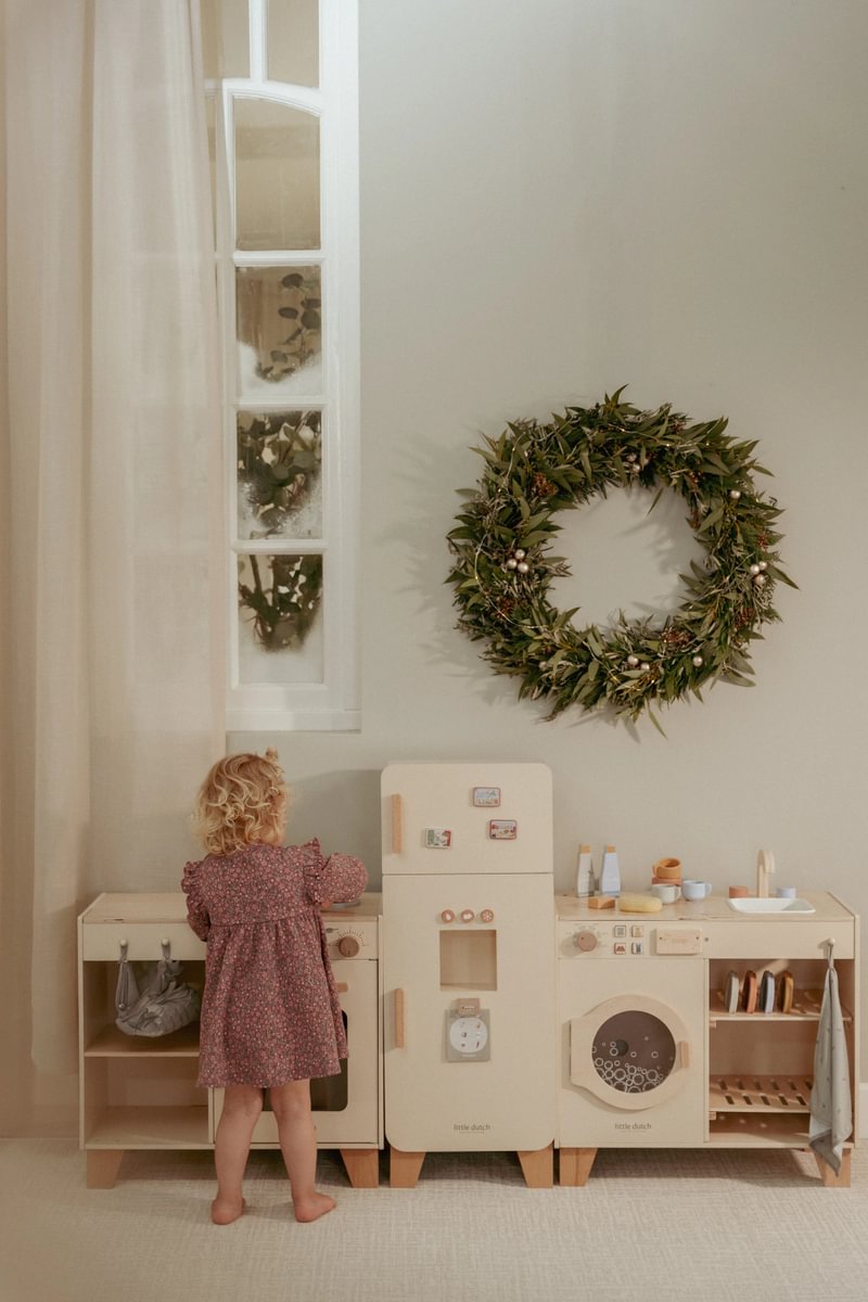 Holz-Spielküche im skandinavischen Design – Limited Edition personalisierbar