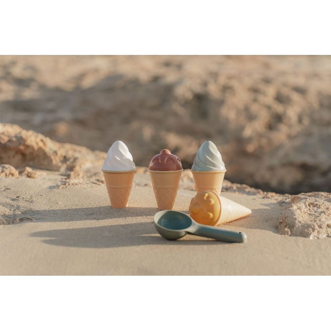 Eiscreme Strandset 9-teilig – Sandspielzeug für kreative Sommertage