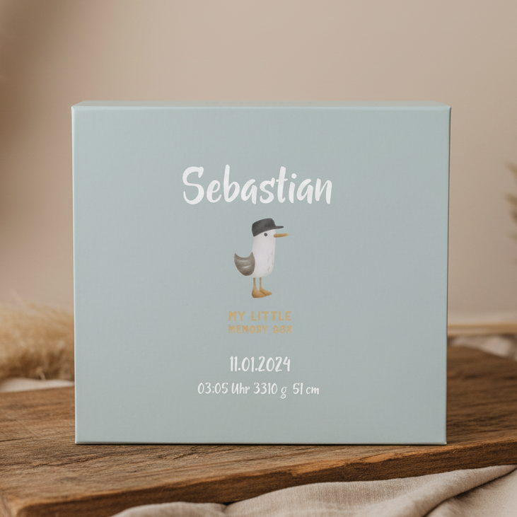 Erinnerungsbox Sailors Bay – Baby Erinnerungsbox | Geschenk zur Geburt & Taufe