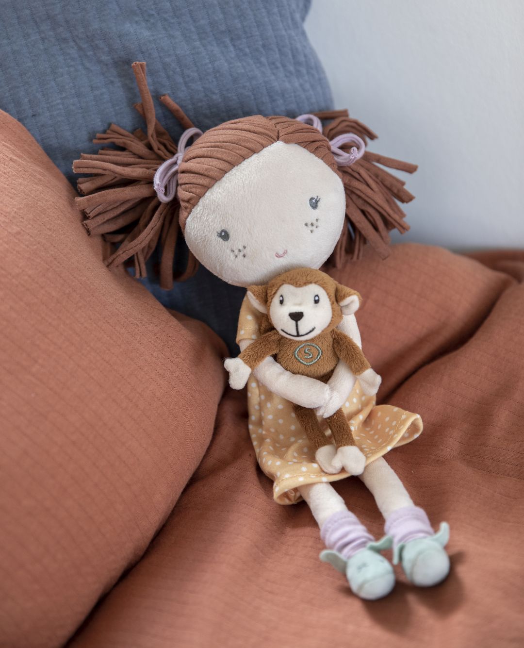 Poupée en tissu Sophia, 35 cm